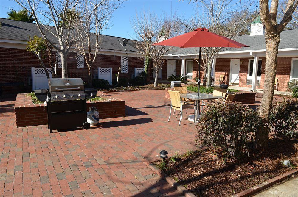 Winton Inn & Suites Barnwell Экстерьер фото