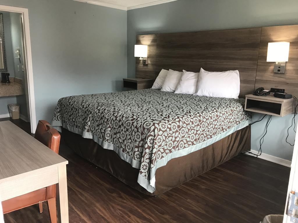 Winton Inn & Suites Barnwell Экстерьер фото