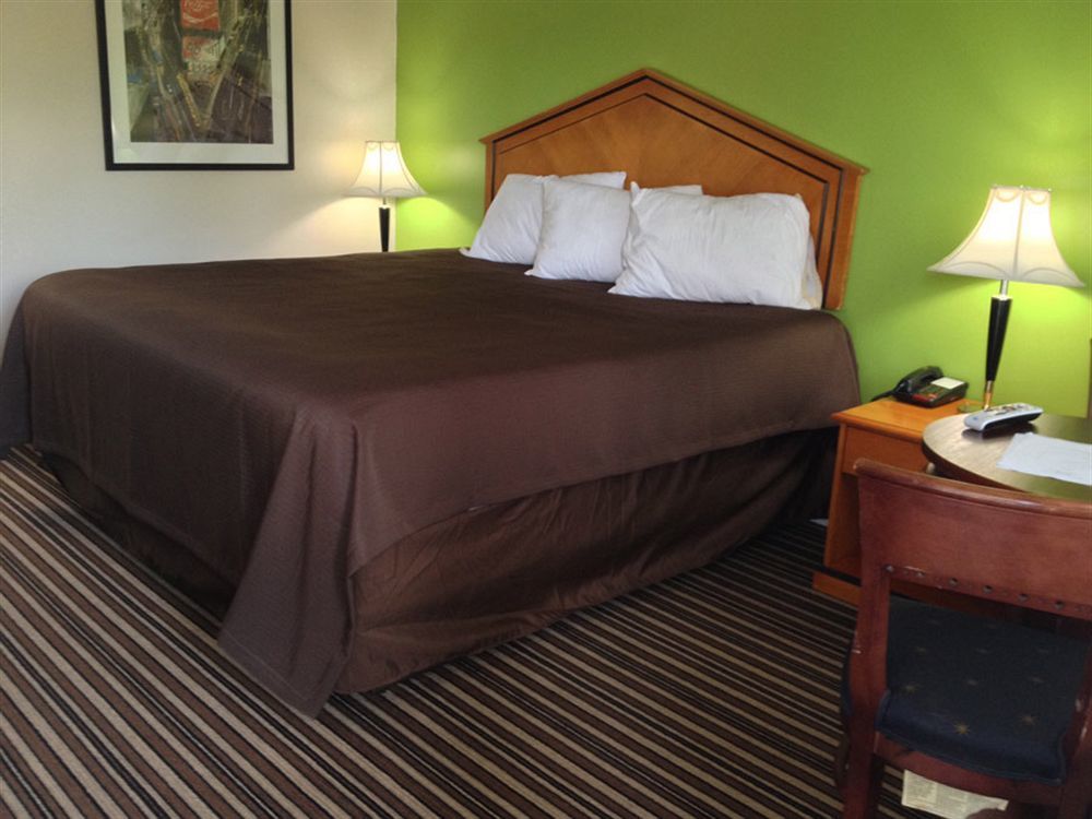 Winton Inn & Suites Barnwell Экстерьер фото