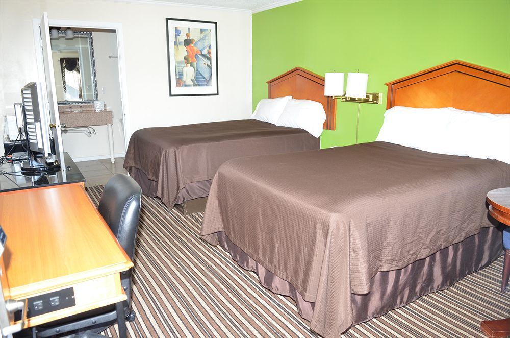 Winton Inn & Suites Barnwell Экстерьер фото